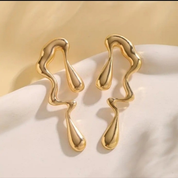 Abstract Gold Drip Effect Earrings - Picture 5 of 5